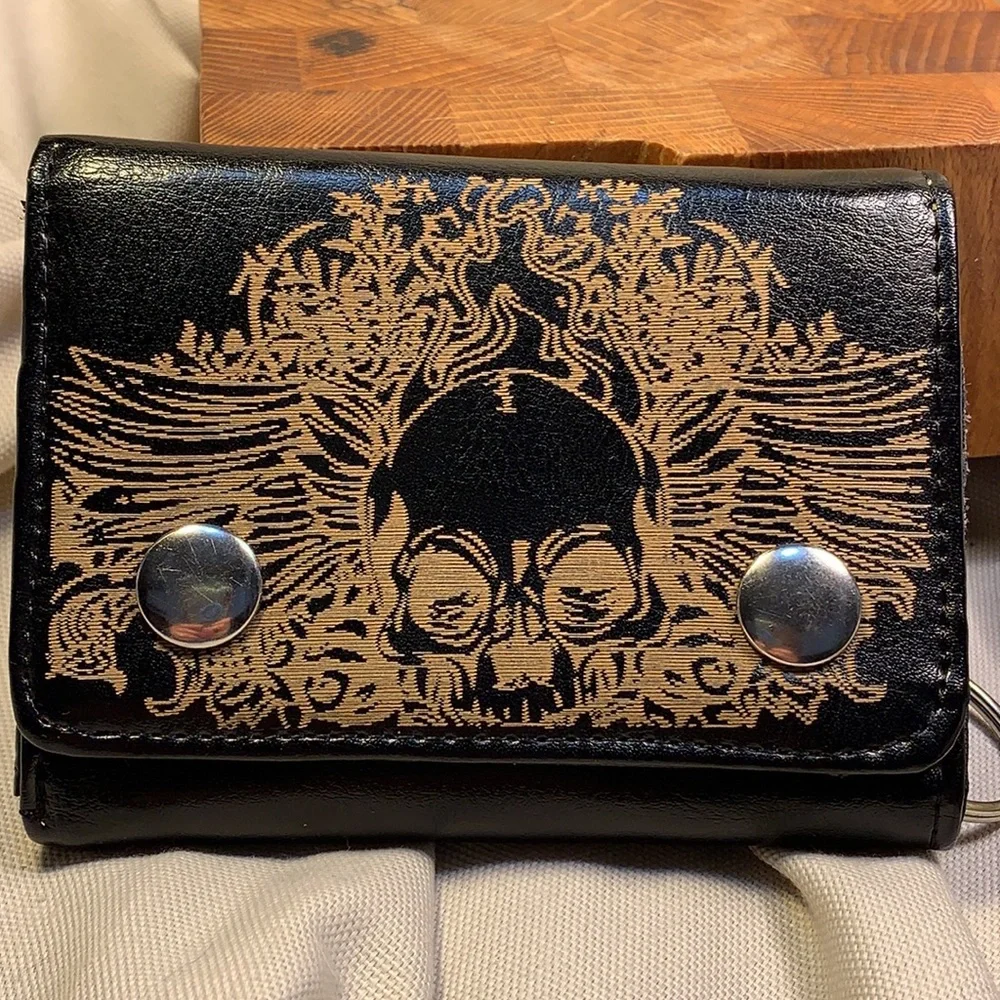 NWOT Scull/flames tri-fold real leather wallet - Picture 15 of 15